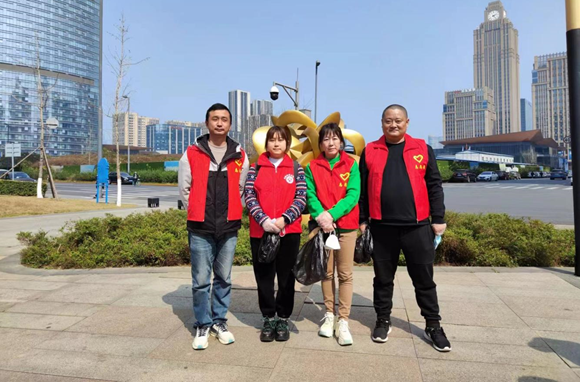 集团党支部开展志愿服务活动，助力文明城市创建